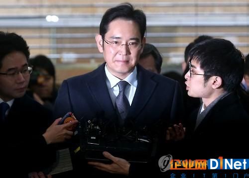 李在镕现身韩国独立检察组办公室 接受调查
