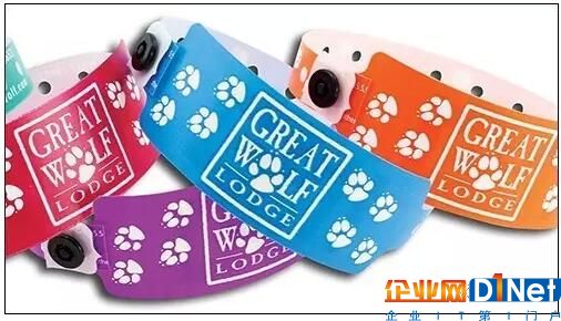 大狼屋度假村在其最新水上乐园上使用RFID腕带
