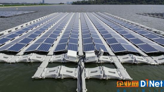 坚持清洁能源 我国水上建太阳能电站 