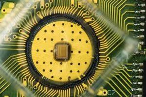 相变存储器的二维阵列。来源:IBM研究院