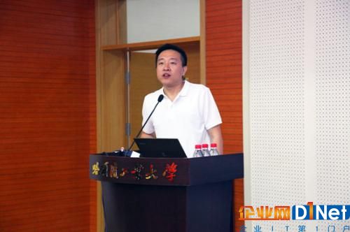 哈工大计算机科学与技术学院党委副书记李岳鼓励同学将技术回归产业