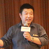 麦考林 信息部高级经理  朱锋