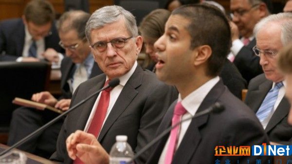 图为美国FCC现任主席Ajit Pai（右）与前主席Tom Wheeler