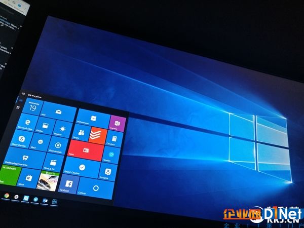 Win10新版又悲剧了！老外神评论