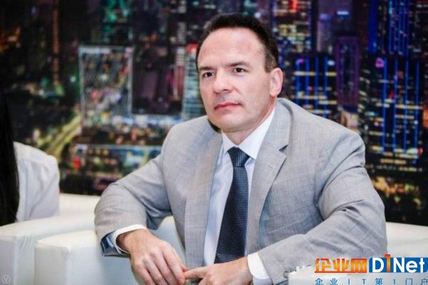Dialog亚洲业务高级副总裁Christophe Chene
