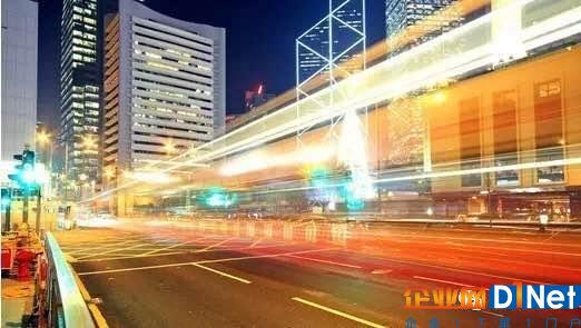 智能机器人助力智慧城市建设