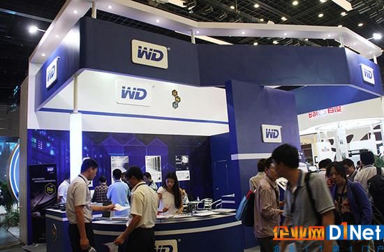 传闻西部数据率财团夺标东芝芯片业务。图为西部数据公司（WD）展台。视觉中国 资料图