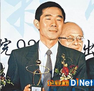 台积电资深研发处长梁孟松投奔中芯国际：任联合CEO