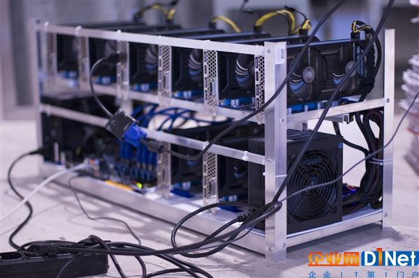     各类比特币矿机及显卡矿机组成矿场